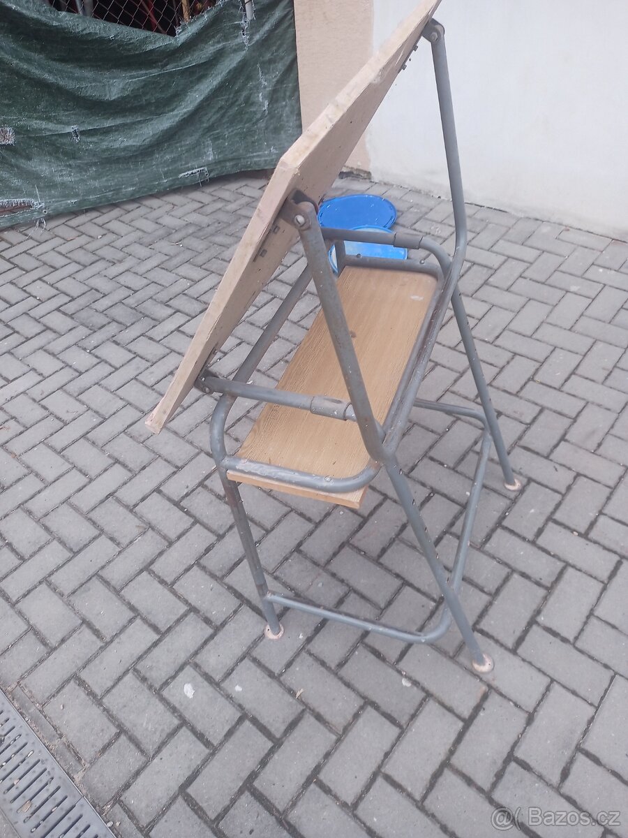 Pracovní stůl, ponk