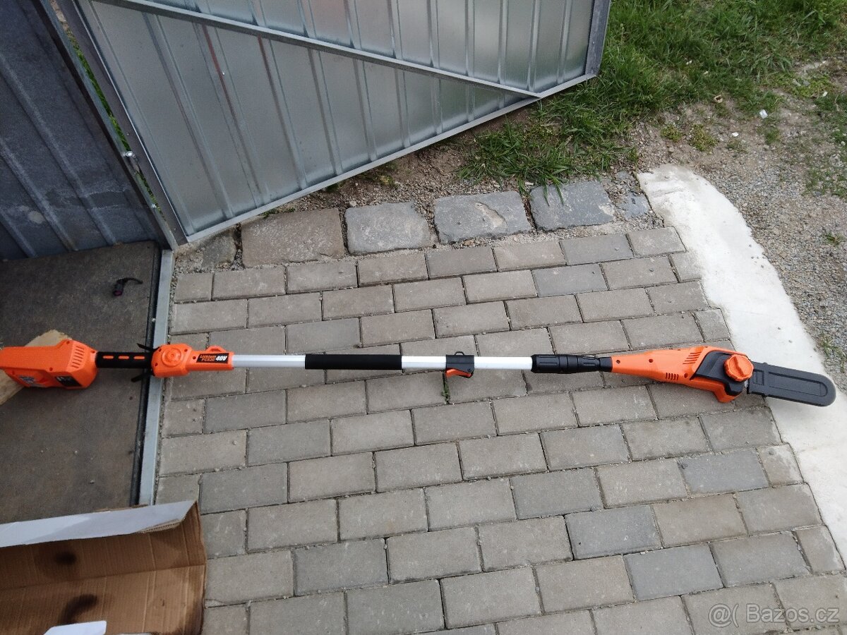 Prořezávací pila Patriot AKU