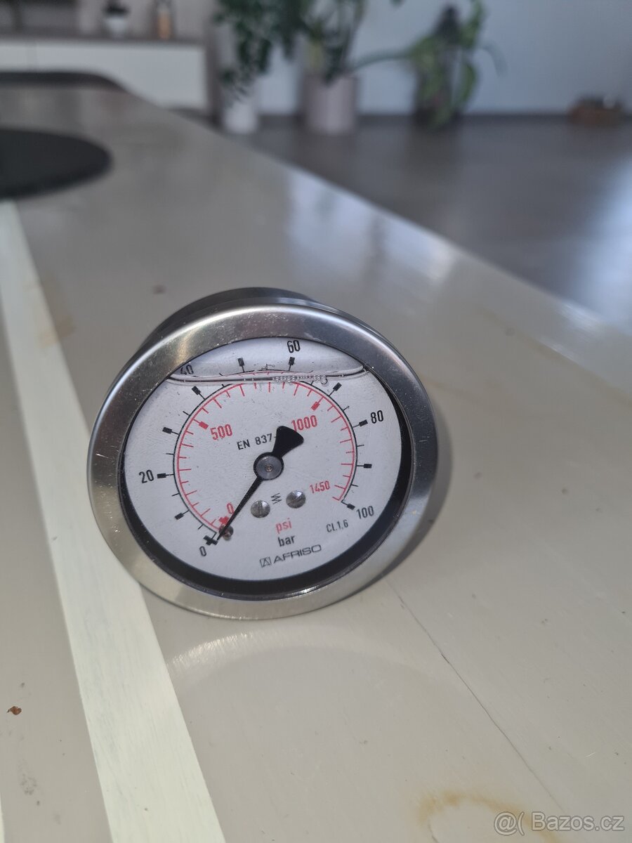 Manometr 100 bar