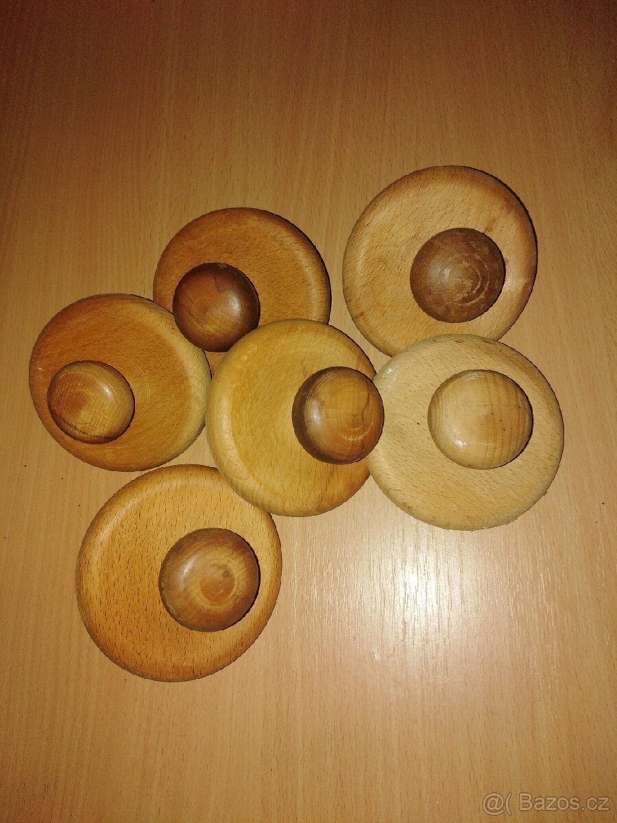 Dřevěné úchyty