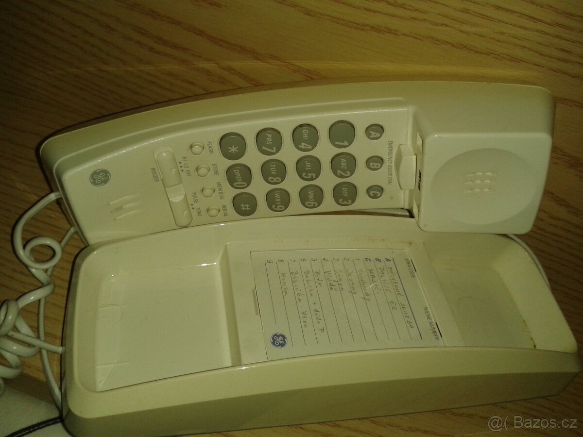 Prodám závěsný telefon