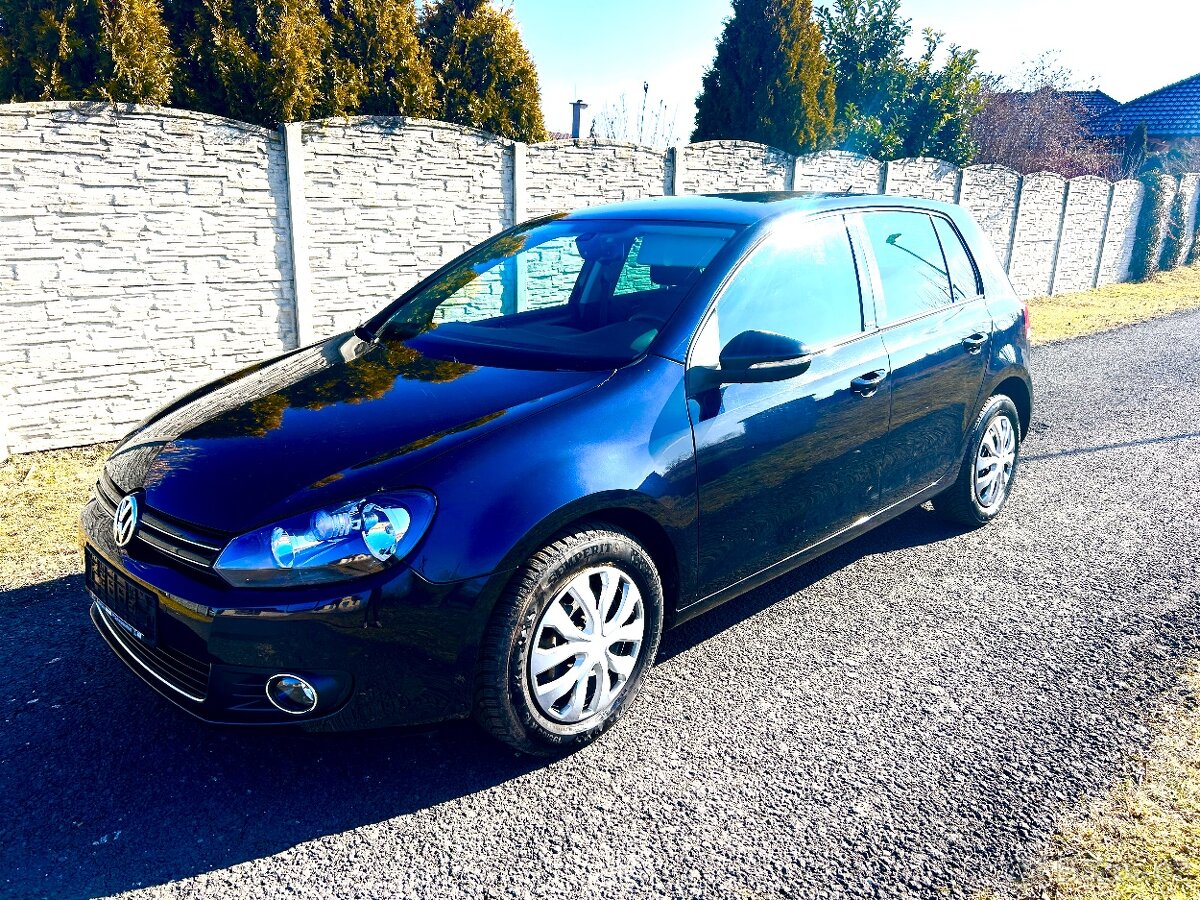 VW Golf vi 6 , 1.2tsi 77kw,r.v. 2012,vyhřívané sedadla,Servo