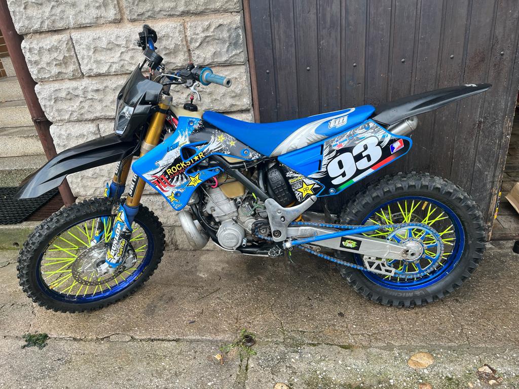 TM Racing EN 300