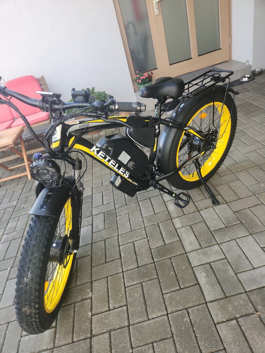 Elektrokolo se dvěma motory