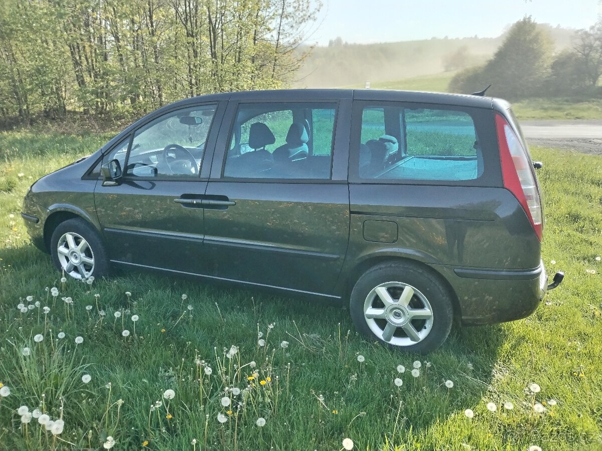 FIAT ULYSSE 2,2JTD 07/2005 NAJETO 172000km, 94kW
