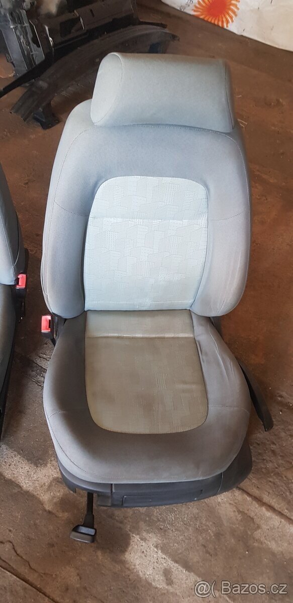 Škoda fabia 1 sedačky