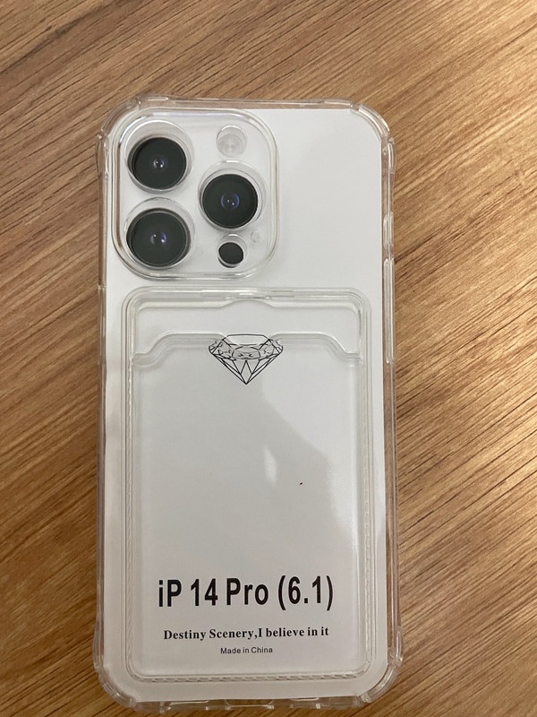 Kryt na Iphone 14 Pro na kartu