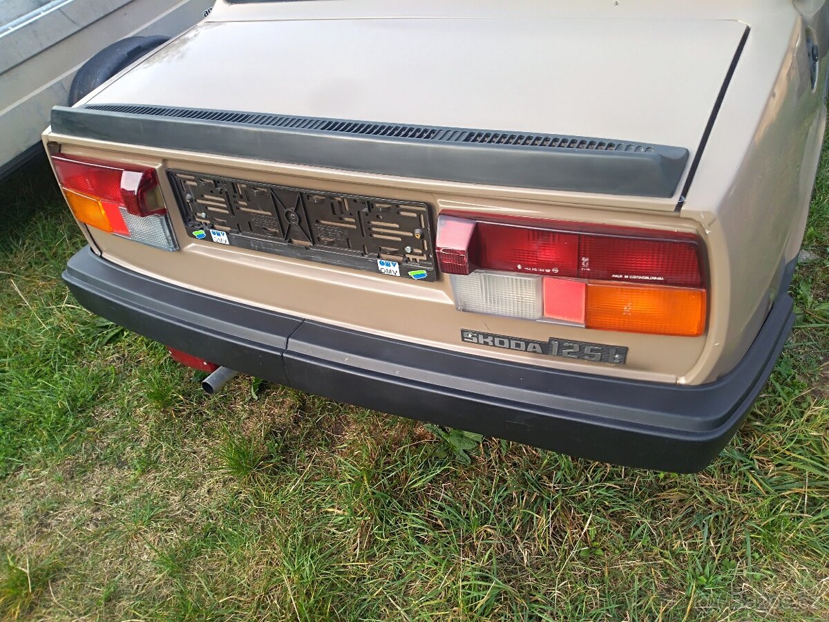 Škoda 105, 120 - koupím sběrné výfukové potrubí