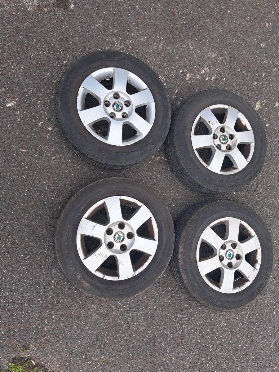 SADA ALU kola disky + letní pneu 195/65 R15 95H