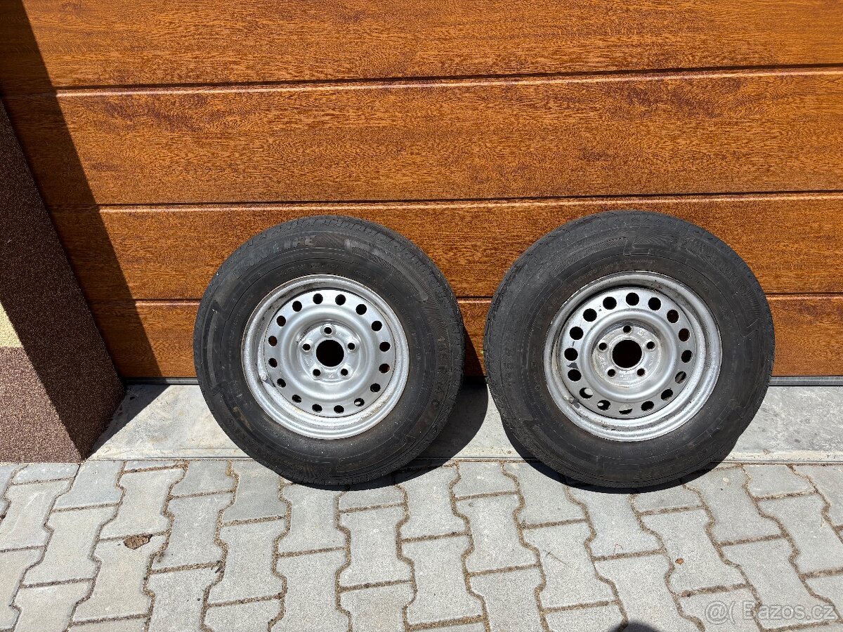 Hobby starší kola s pneu