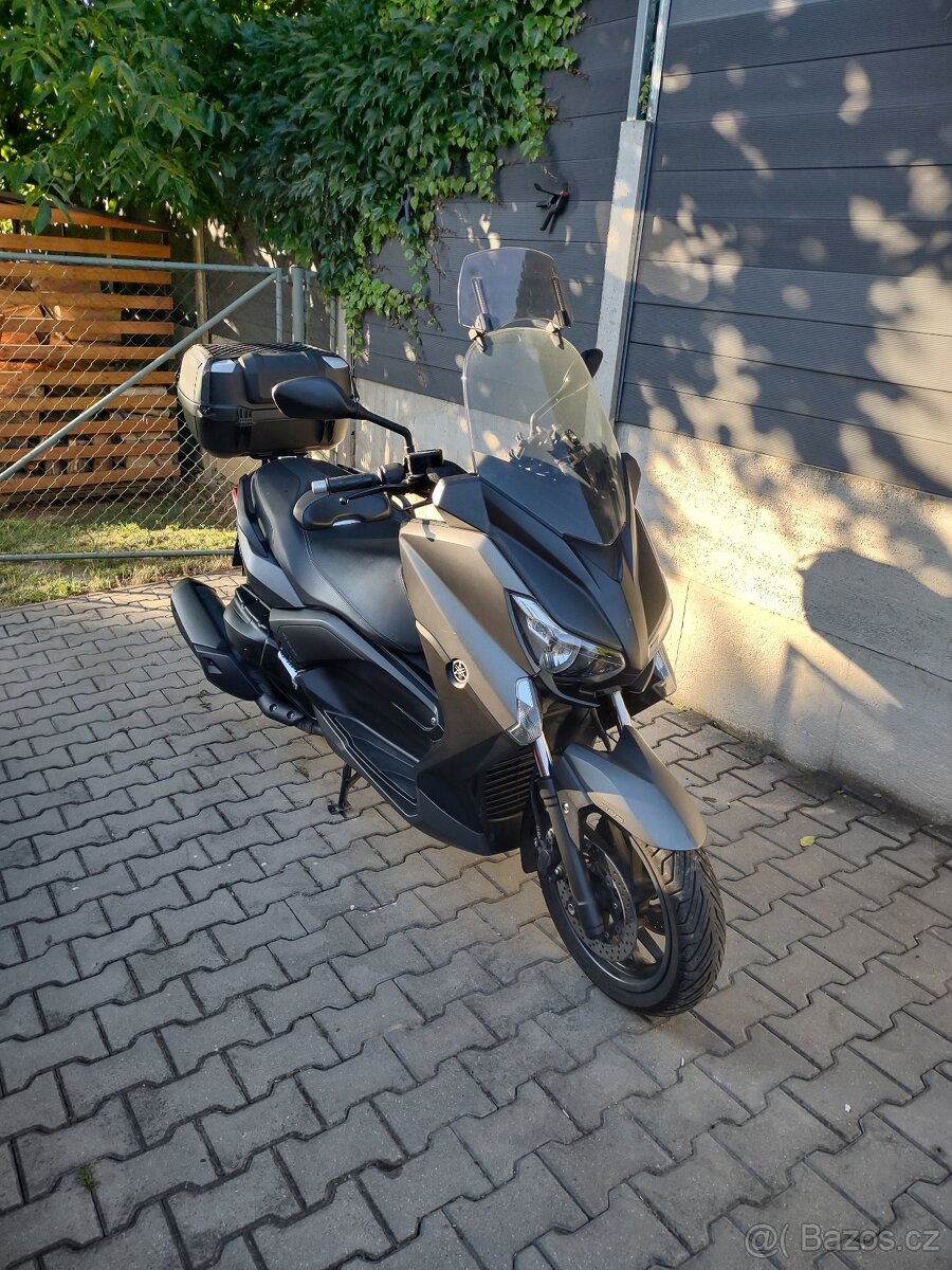 Yamaha X MAX 400