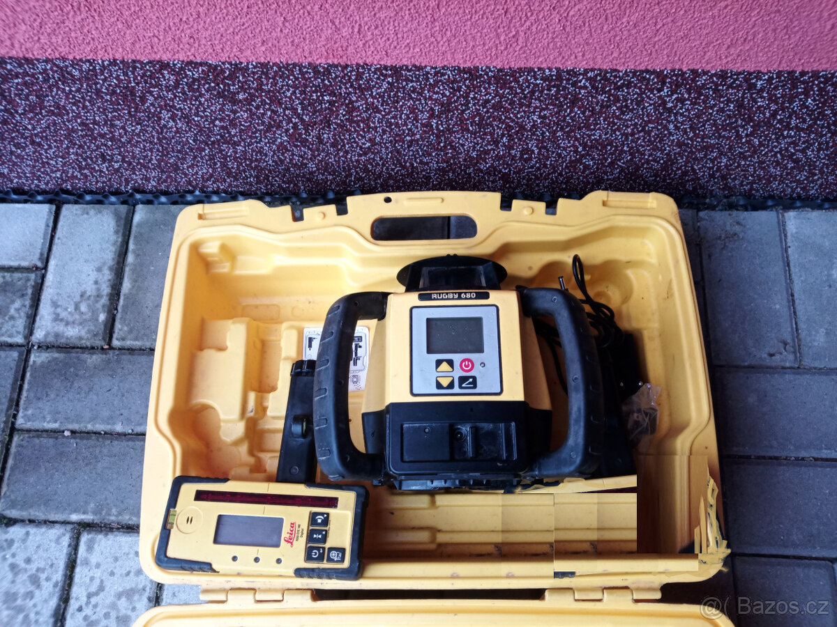 Leica Rugby 680 rotační sklonový laser