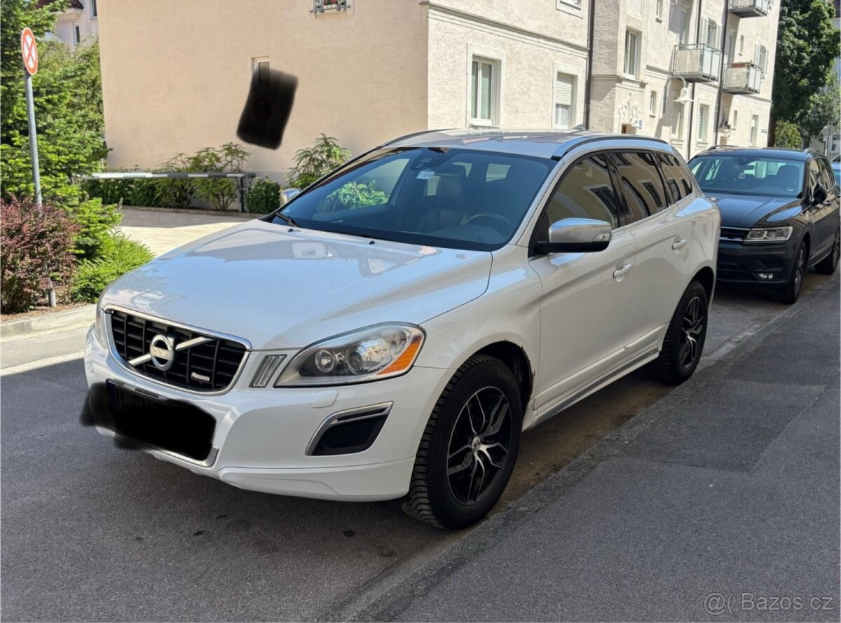 Volvo XC60, 4x4, 120kW,R-Design,06/2013, 1.majitel