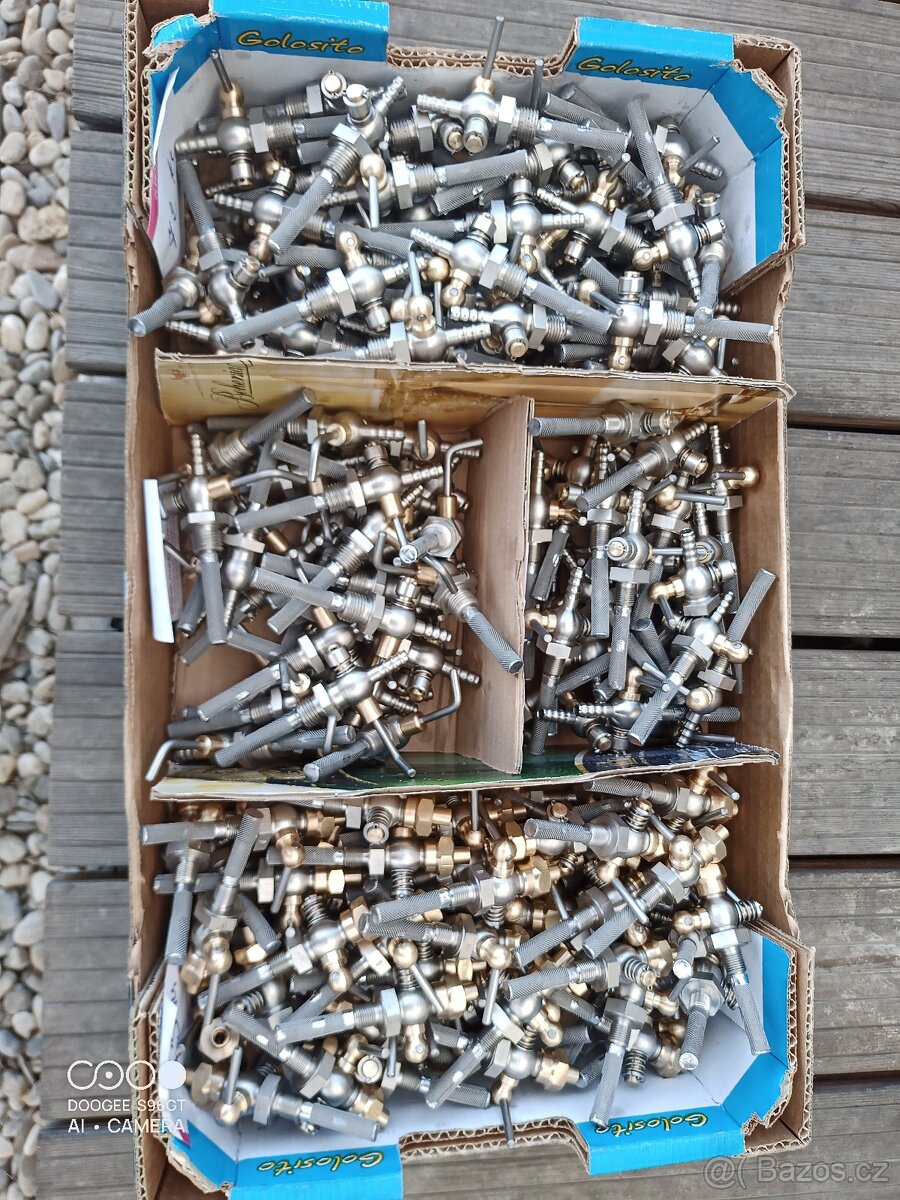 Kuželové kohouty Jawa, ČZ