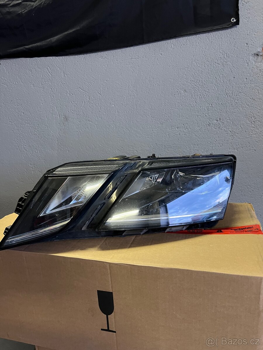 Přední levé světlo 3RS full led