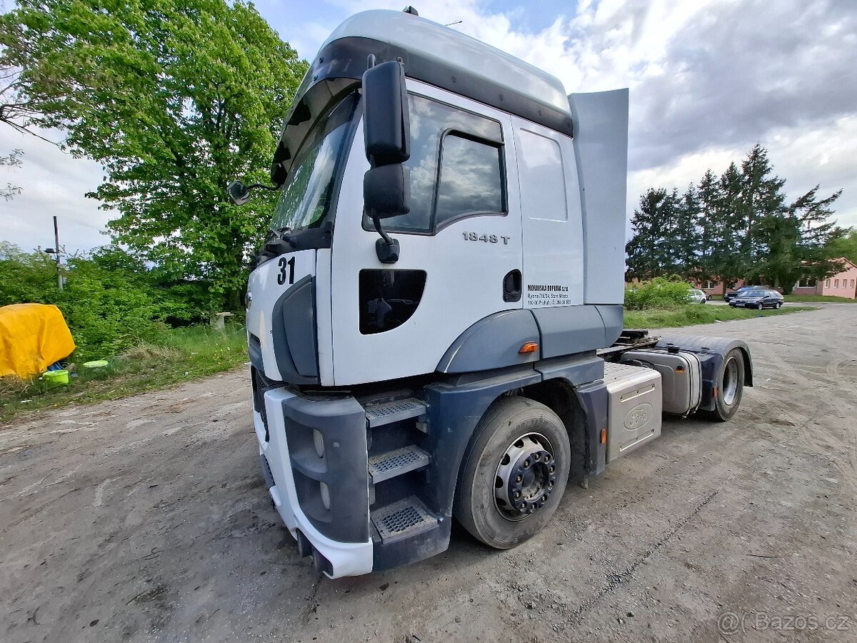 Tahač Ford Cargo