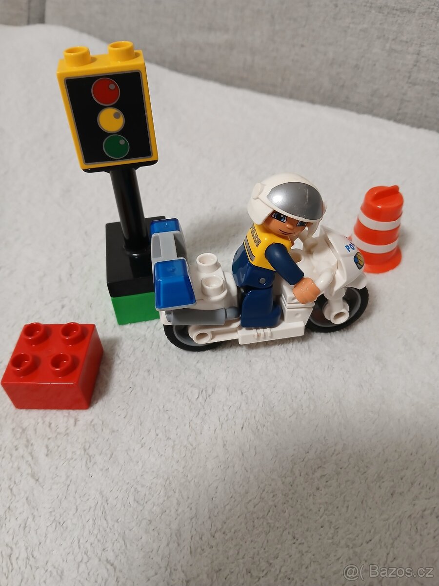 Lego duplo policejní motorka