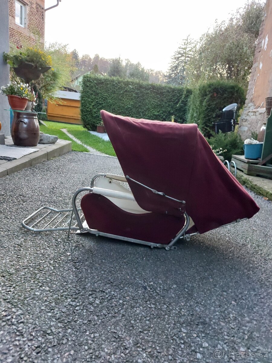 Retro sedačka na kočárek Liberta
