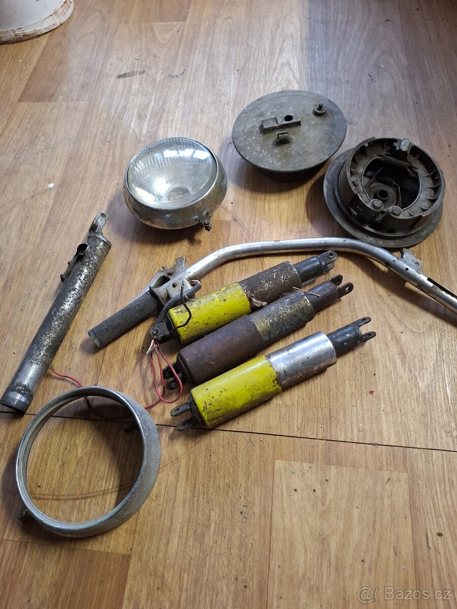 Díly Jawa 250 kývačka