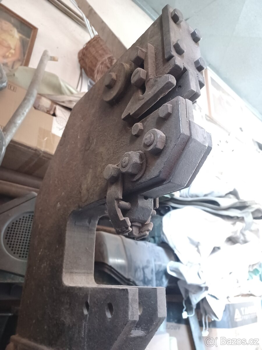 Prodám pákové nůžky