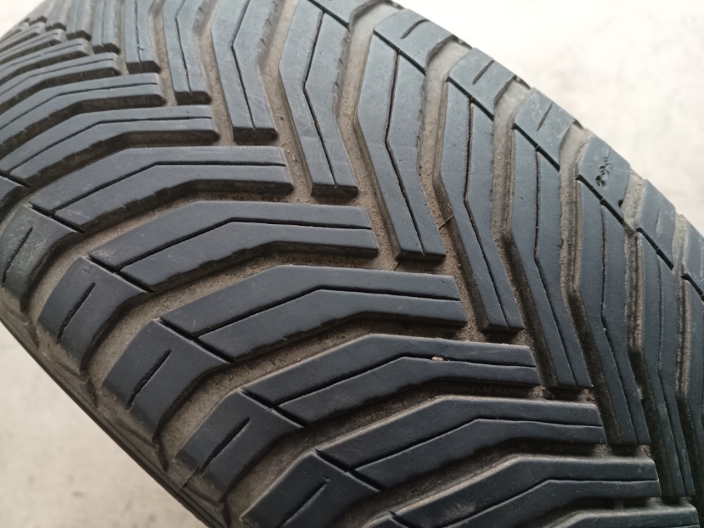 205/55 R16 MICHELIN (3923)
