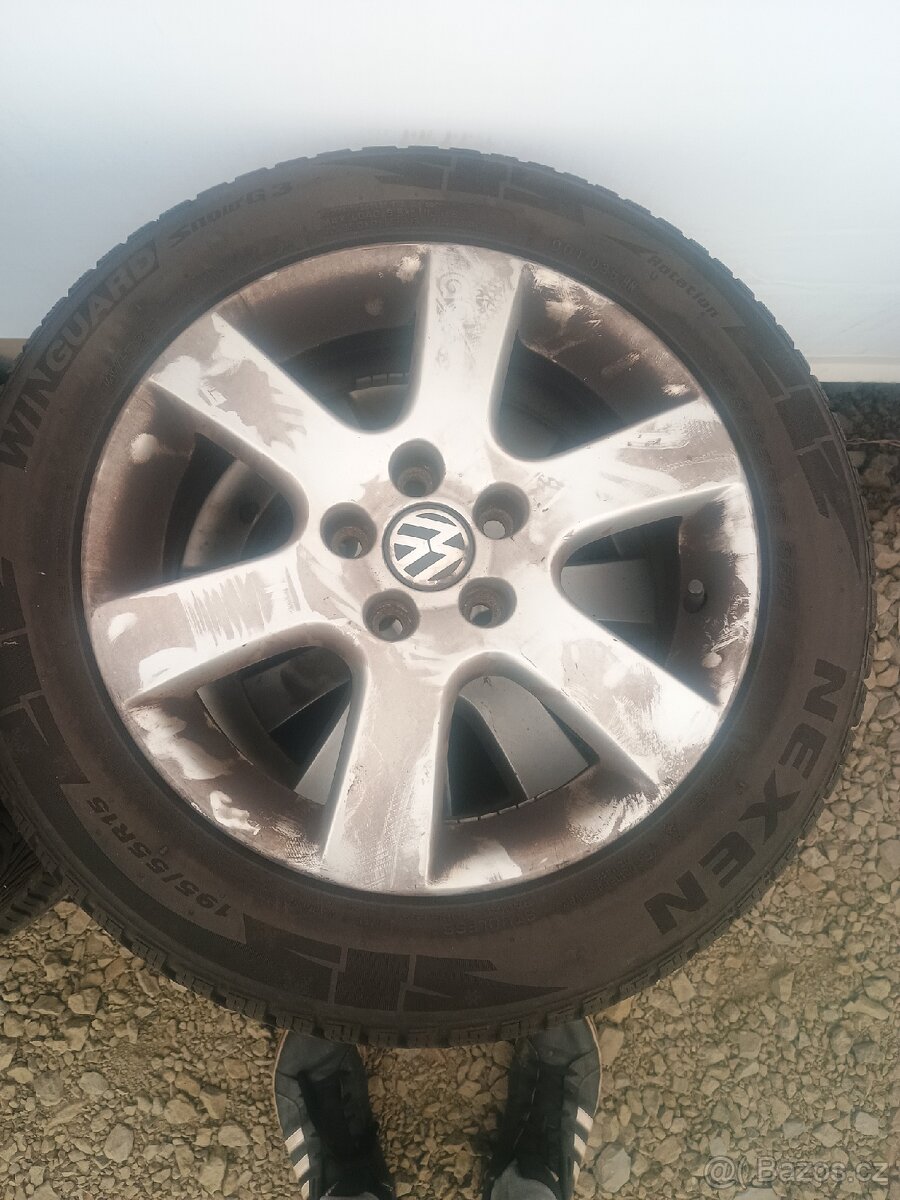 Originální alu kola - 195/55 R15 et43 6j zimní pneu