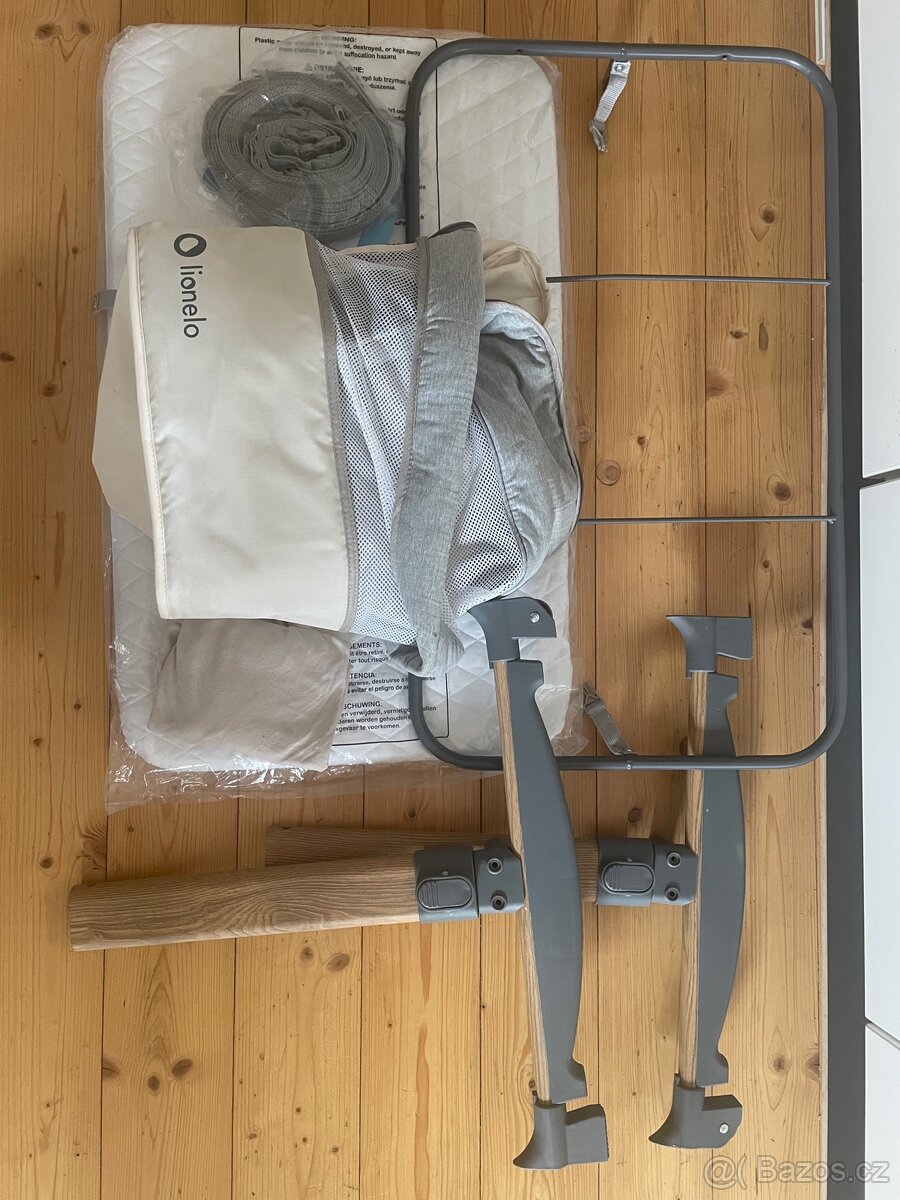 Cestovní postýlka/kolébka