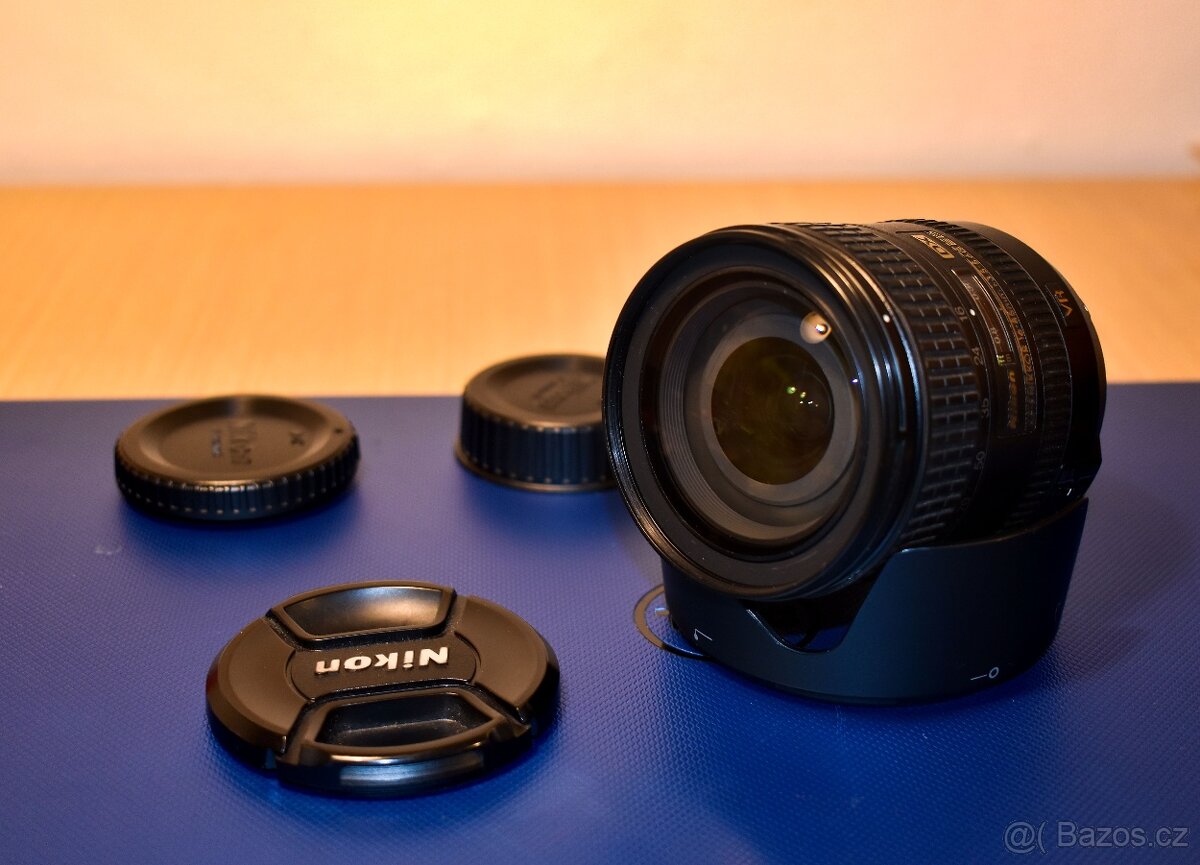 Nikon AF-S 16-85 mm  3,5-5,6