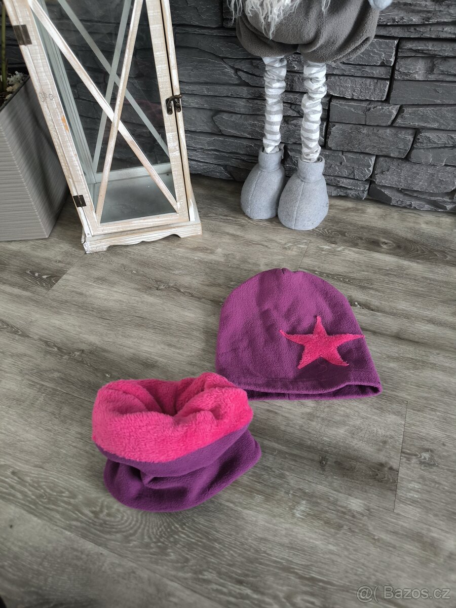 Čepice a nákrčník