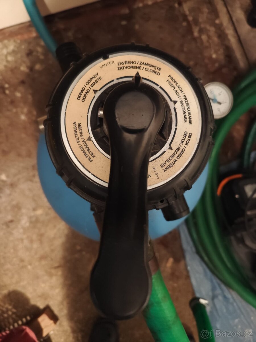 Písková filtrace + čerpadlo + solární ohřev