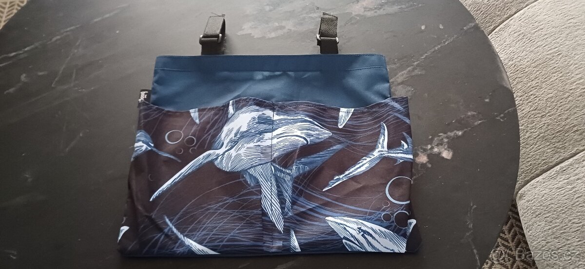 Kapsář Baagl s velrybou