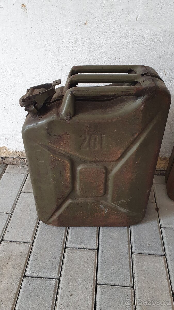 Plechové kanystry 10l,20l