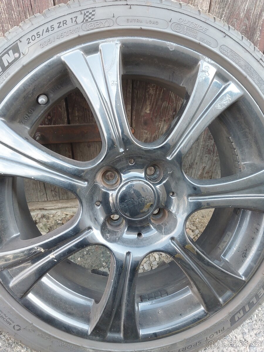 4x100 R17, 205/45/17