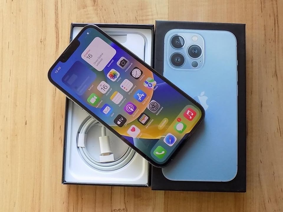 iPhone 13 pro Sierra Blue 128gb
