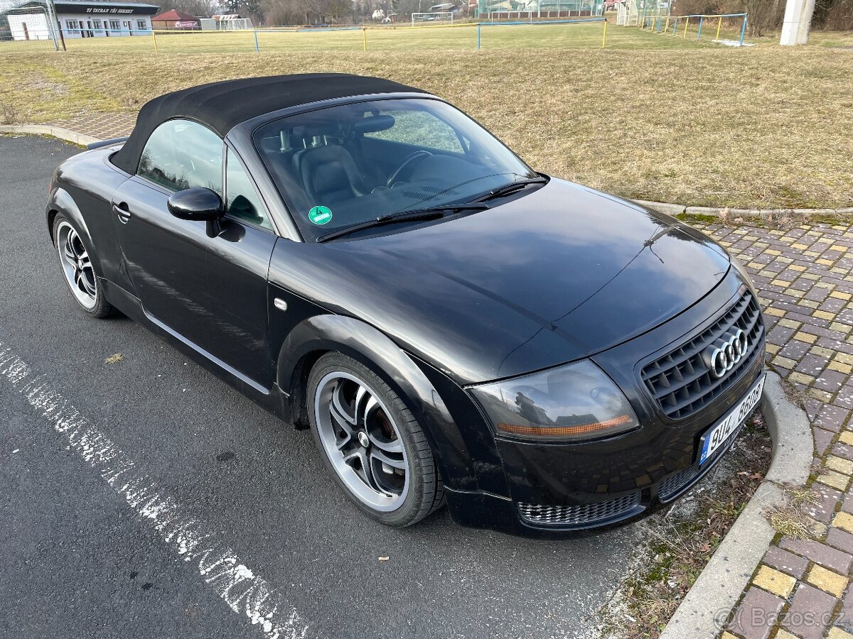 AUDI TT 1,8 TURBO ROADSTER - 2002 - 110 kW - čtěte celé