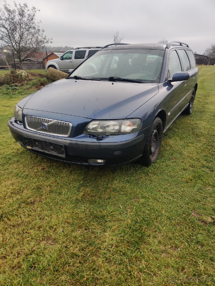 Volvo V70 2.5T náhradní díly