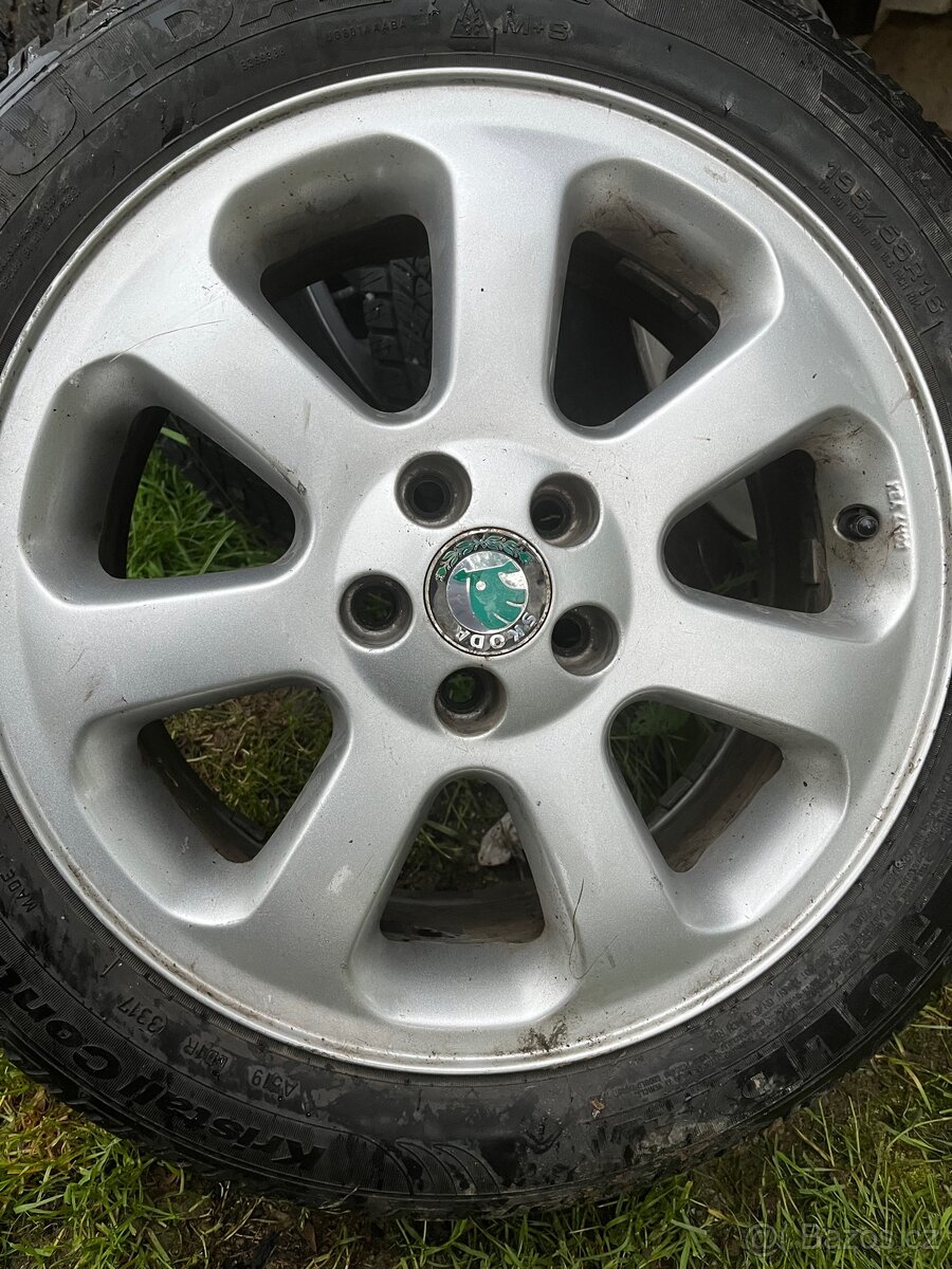 Alu kola 5x100 R16 Škoda Octavia I L&K + pneu