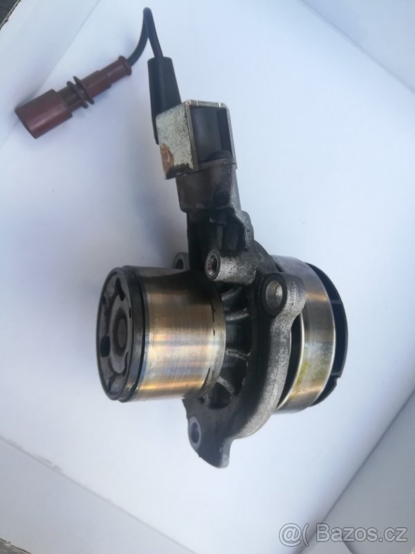 Prodám vodní pumpu Octavia III, Superb III (3. generace)