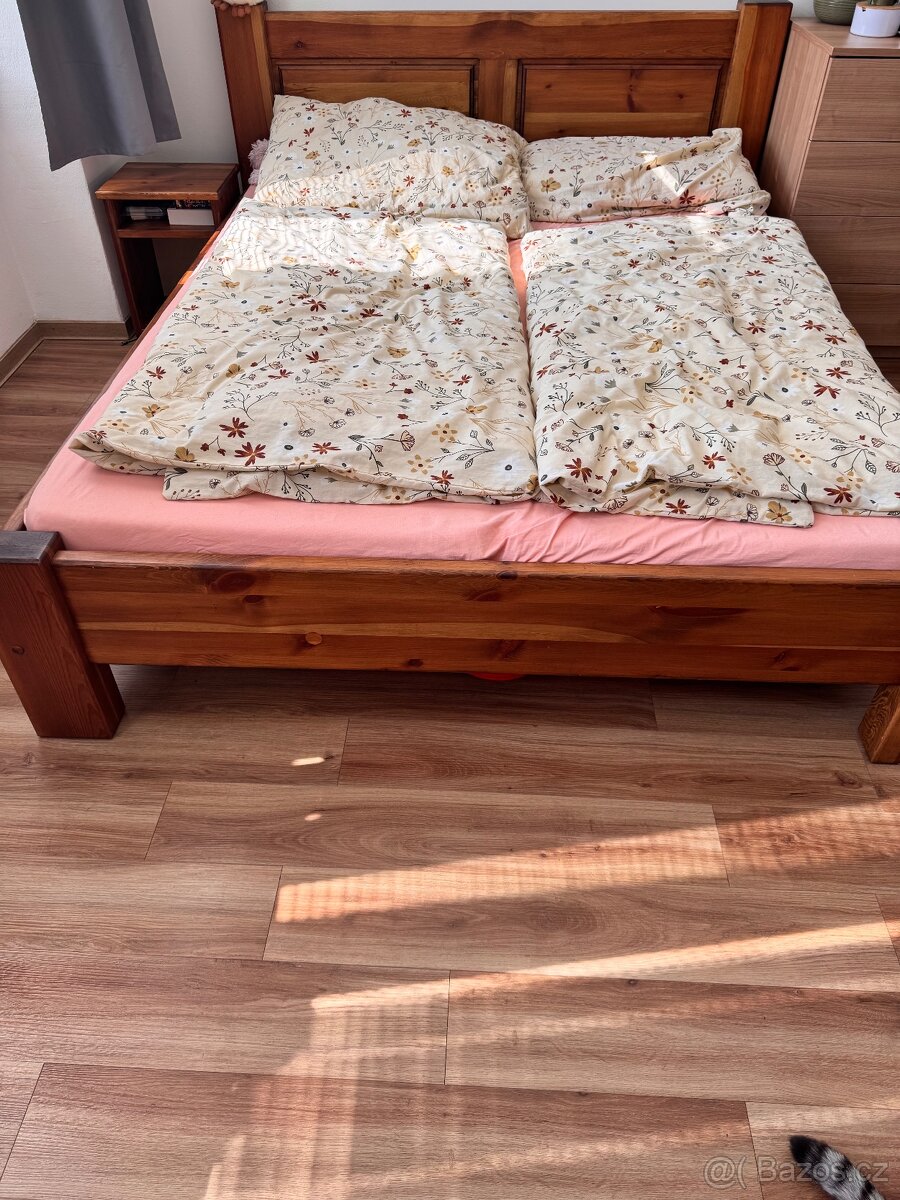 Postel z masivu