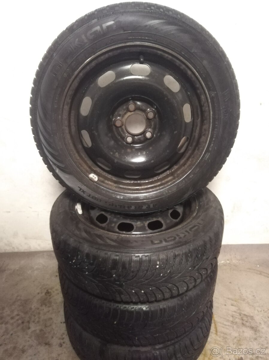 Zimni 185/60/15 fabia, rapid, nokian
