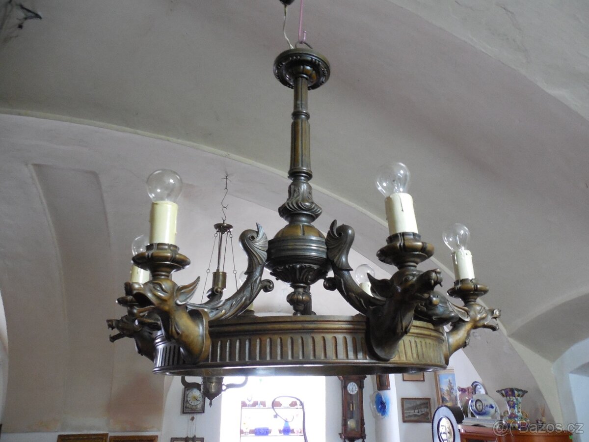 Starožitný lustr draci