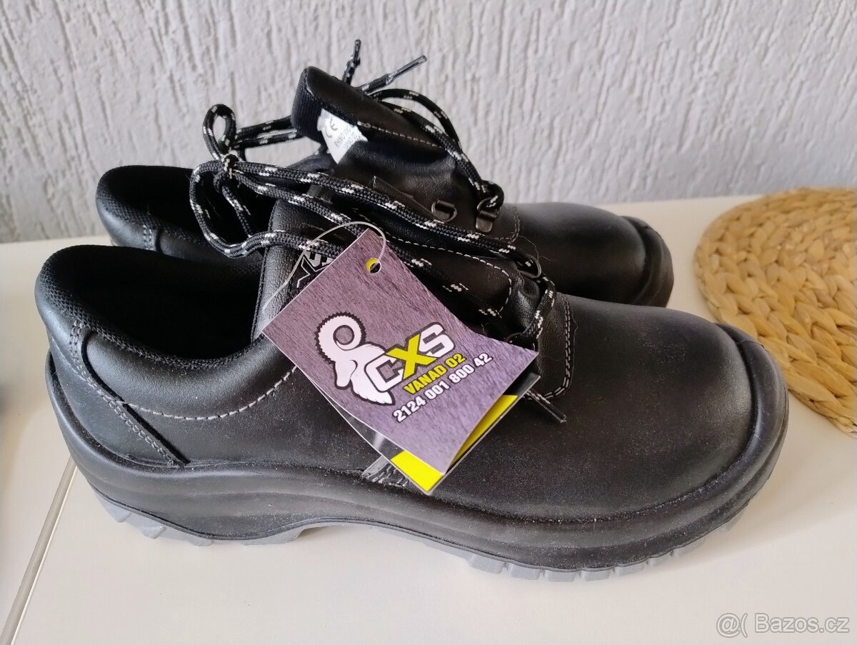 Pracovní boty cxs 42 nové
