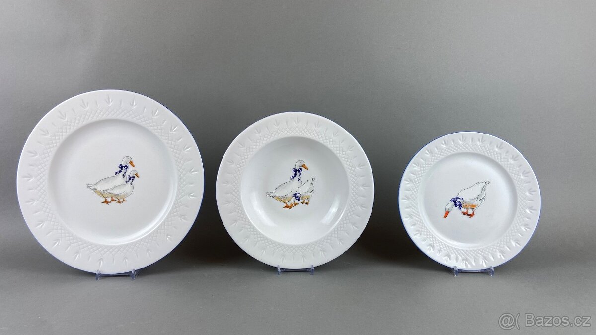 Talířová souprava pro 6 osob husy, modrá linka