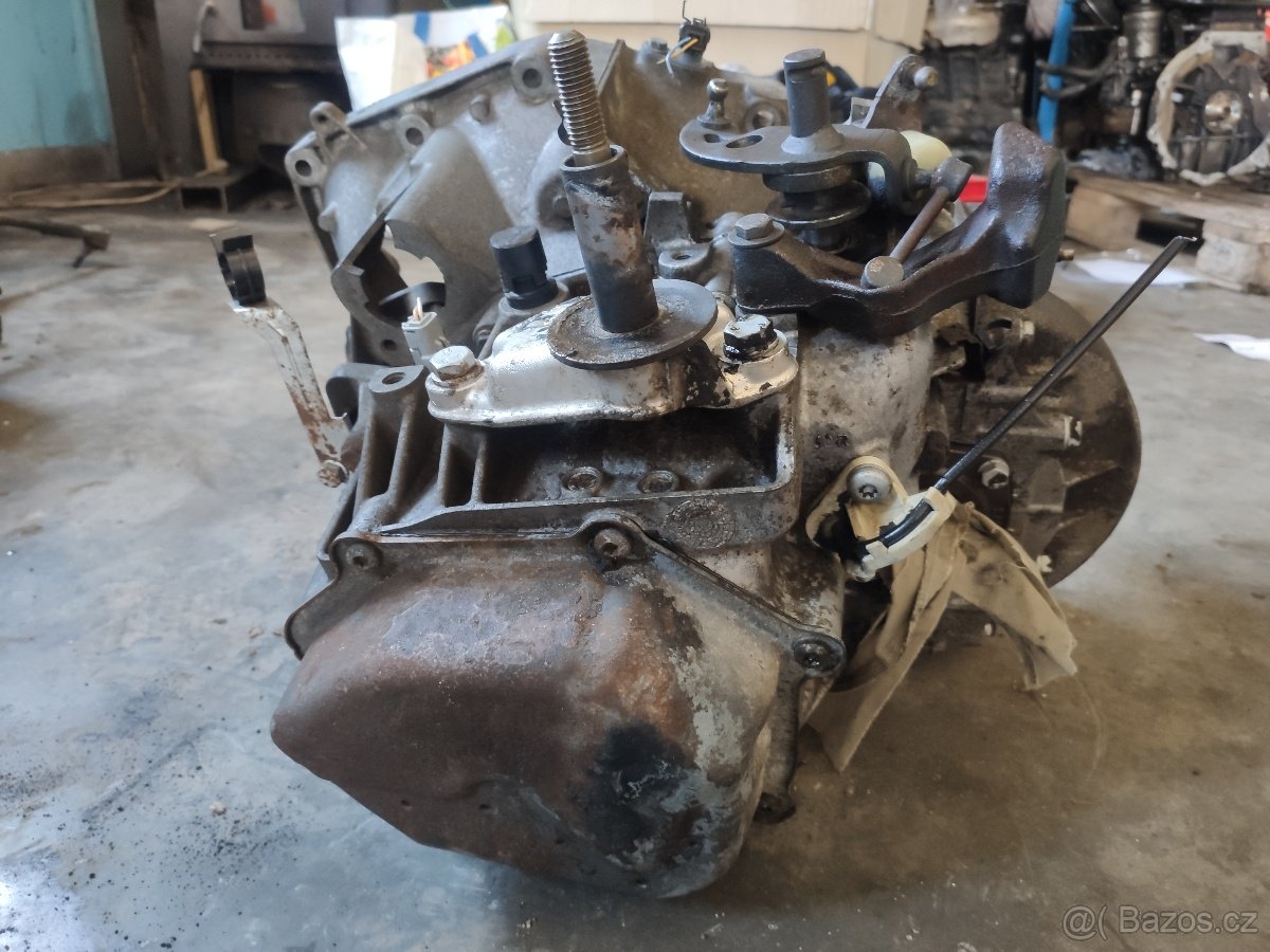 převodovka Na Citroen C5, C8, peugeot 406 20LM02