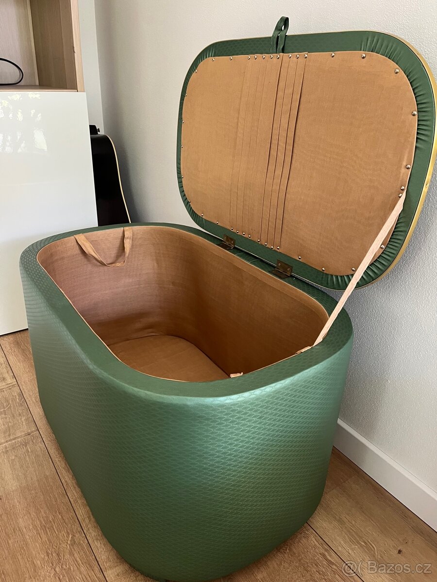 Pradelni koš/ uložná lavice z 20 stol.