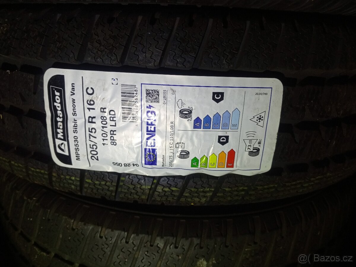 Prodám dva nové zimní pláště 205/75 R 16 C