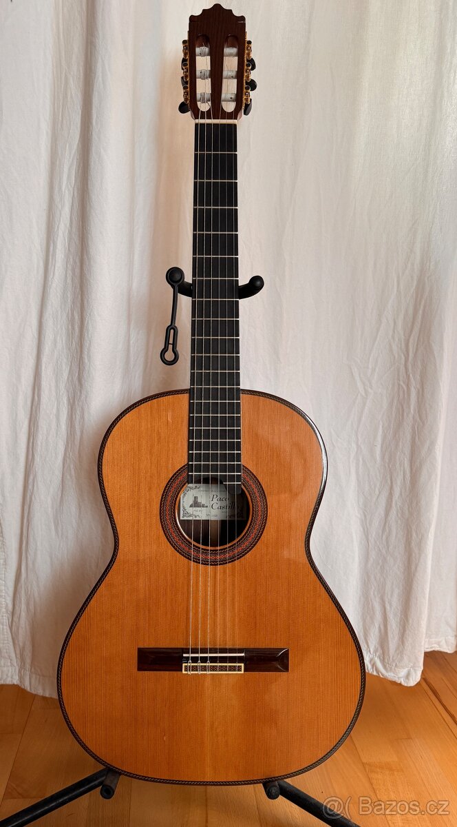 koncertní kytara Paco Castillo Classic 205