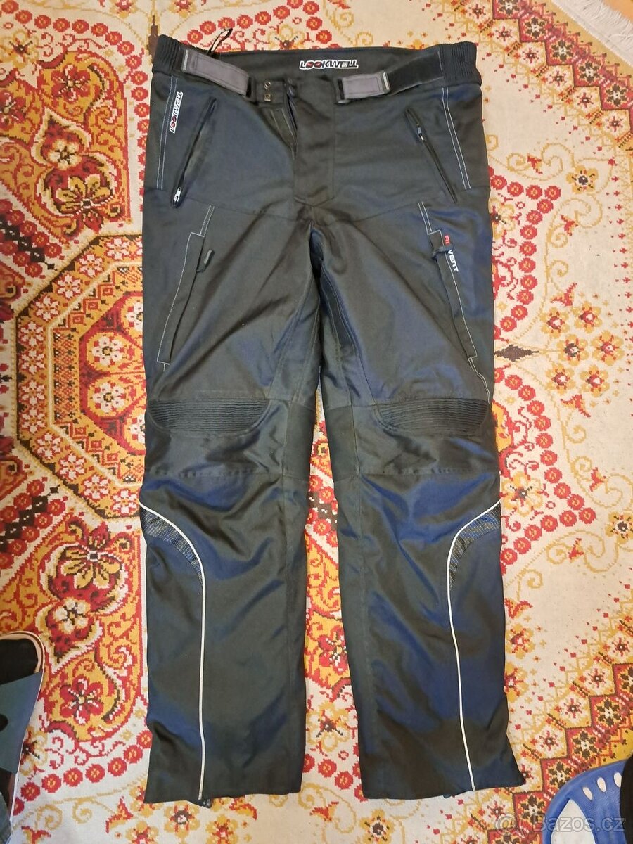 Dvoudílná kombinéza na motorku