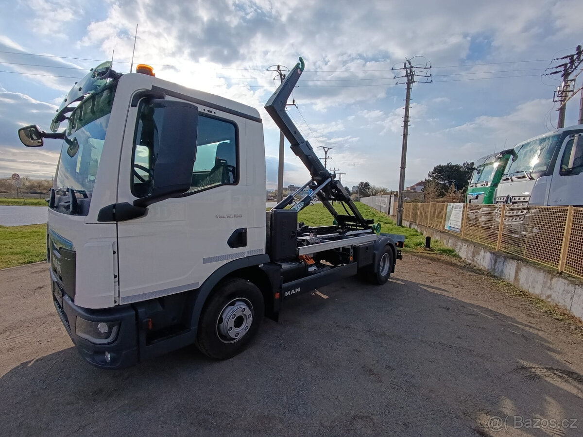 MAN TGL 12.190 4x2 BL hákový nosič kontejnerů TECHNOCAR