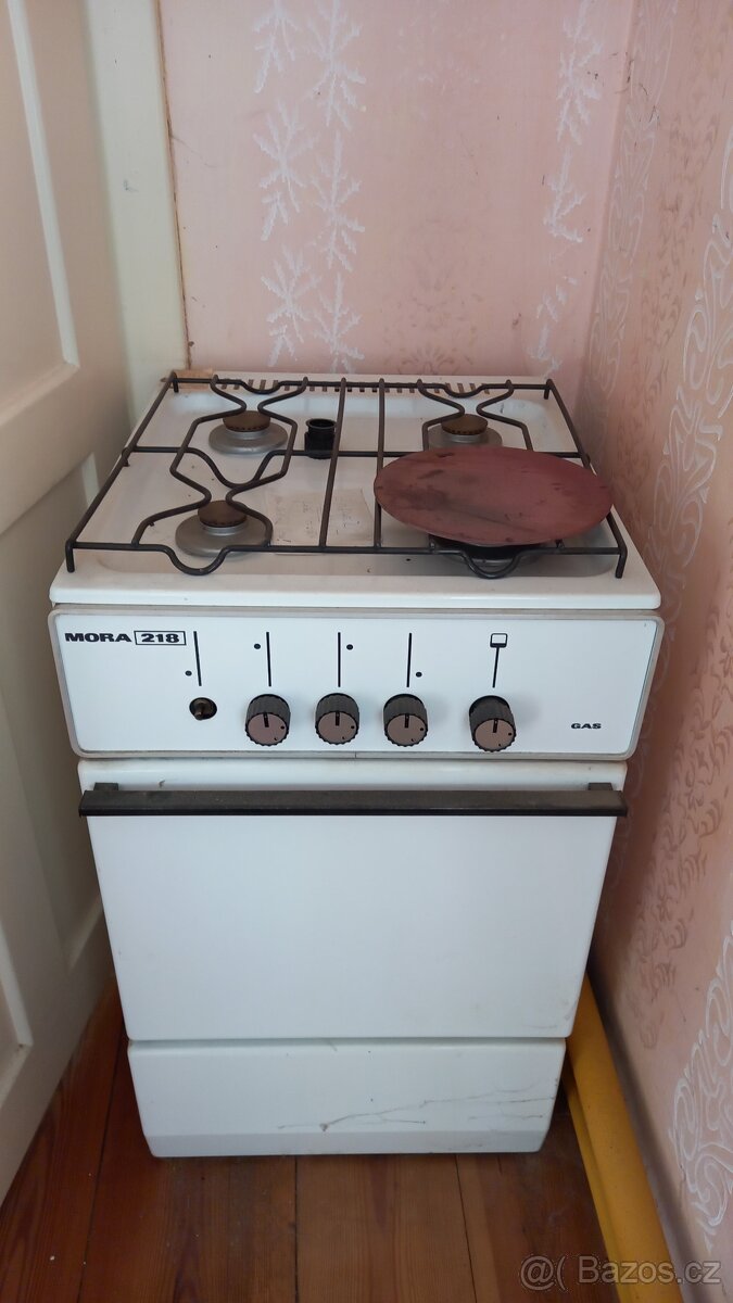Sporák Mora retro